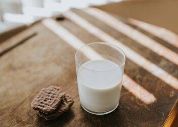 Is whole milk more nourishing than formula?
