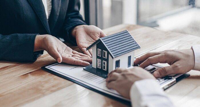 Negotiation Tips for Real Estate Buyers and Sellers