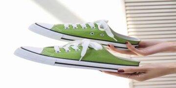 Women’s Canvas Shoes on Evaless