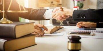 Workers Compensation Lawyer – Choosing The Right One