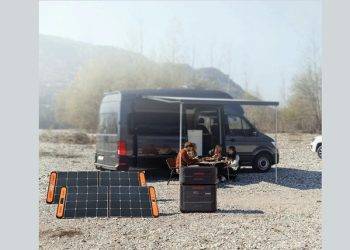 4 Solar Symphony Unleashed: Mastering Battery Charging with Jackery Solar Generator 2000 Plus