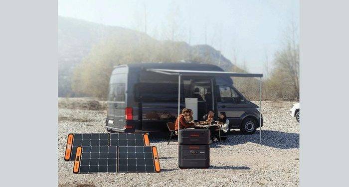 4 Solar Symphony Unleashed: Mastering Battery Charging with Jackery Solar Generator 2000 Plus
